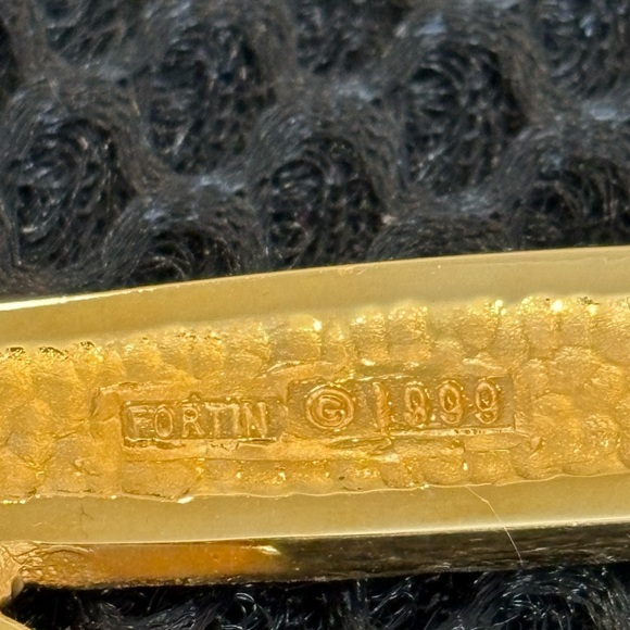 Vintage Fortin 1999 Gold-Tone Lady with Umbrella Brooch Pin - Picture 6 of 8